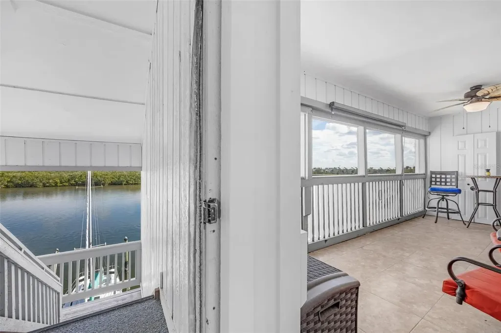 803 Bahia Del Sol Drive Ruskin FL 33570