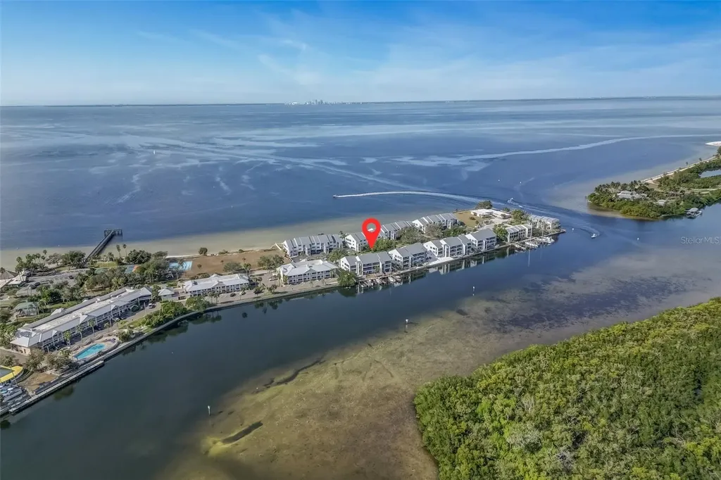 803 Bahia Del Sol Drive Ruskin FL 33570