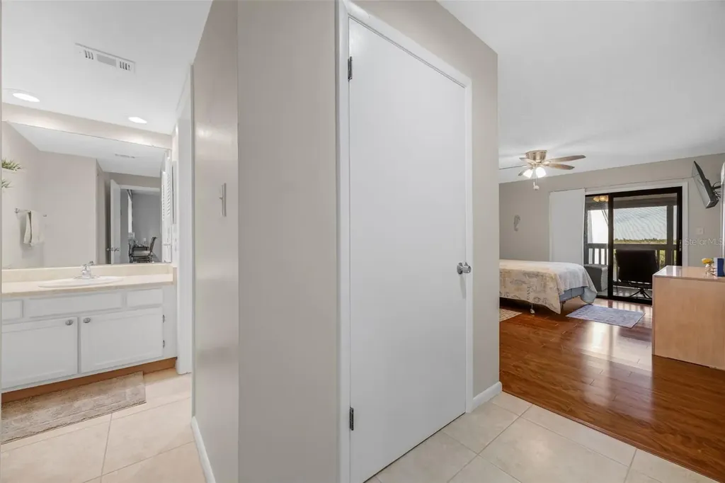 803 Bahia Del Sol Drive Ruskin FL 33570