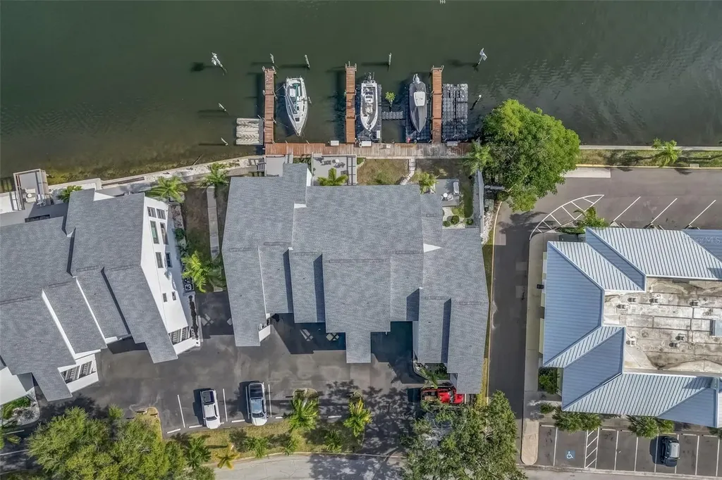 803 Bahia Del Sol Drive Ruskin FL 33570