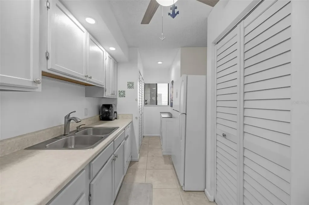 803 Bahia Del Sol Drive Ruskin FL 33570