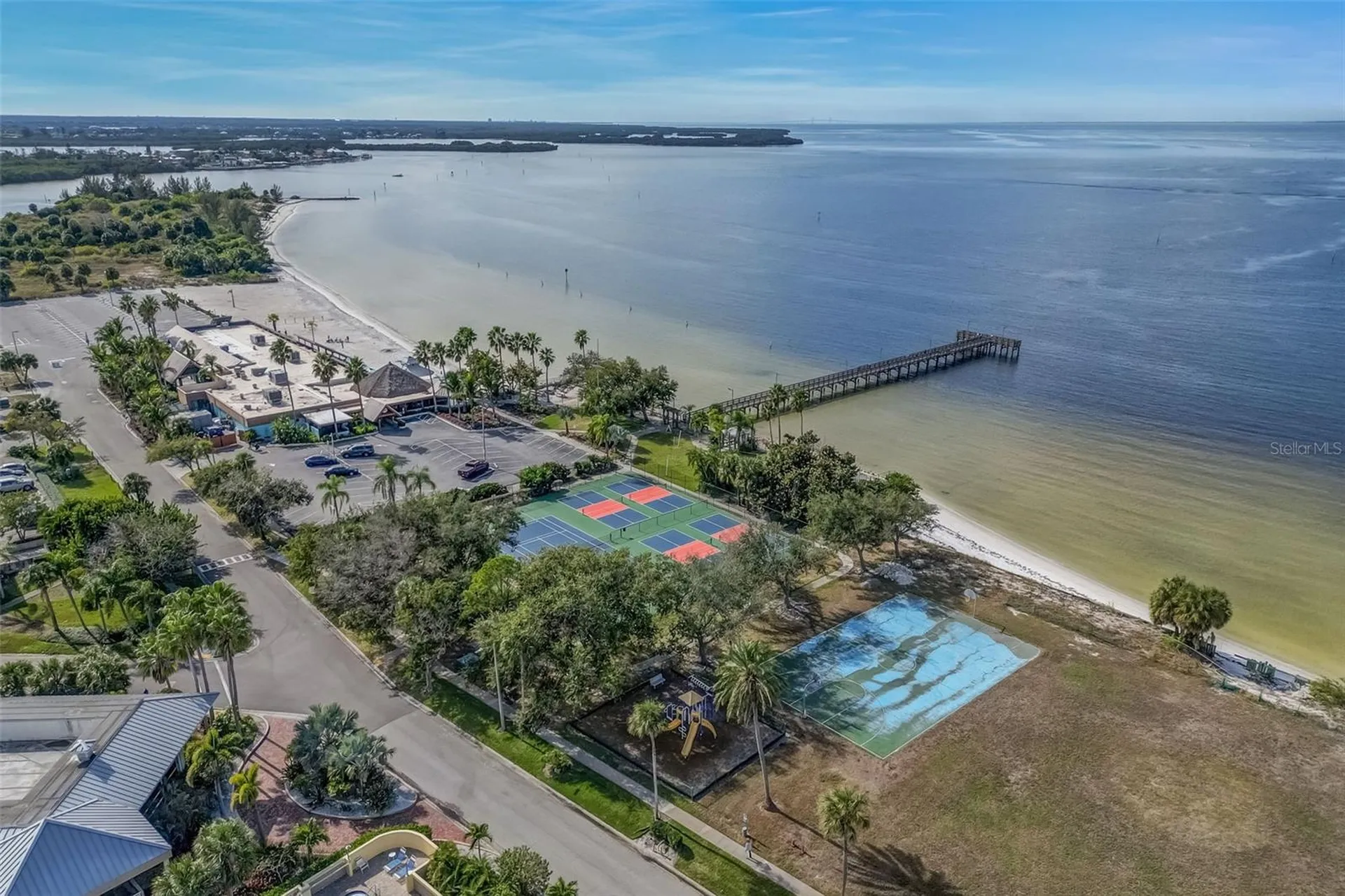 803 Bahia Del Sol Drive Ruskin FL 33570