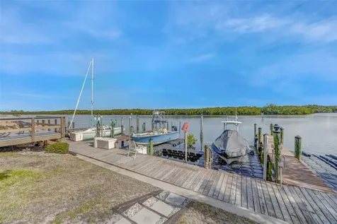 803 Bahia Del Sol Drive Ruskin FL 33570