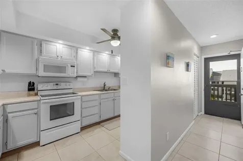 803 Bahia Del Sol Drive Ruskin FL 33570
