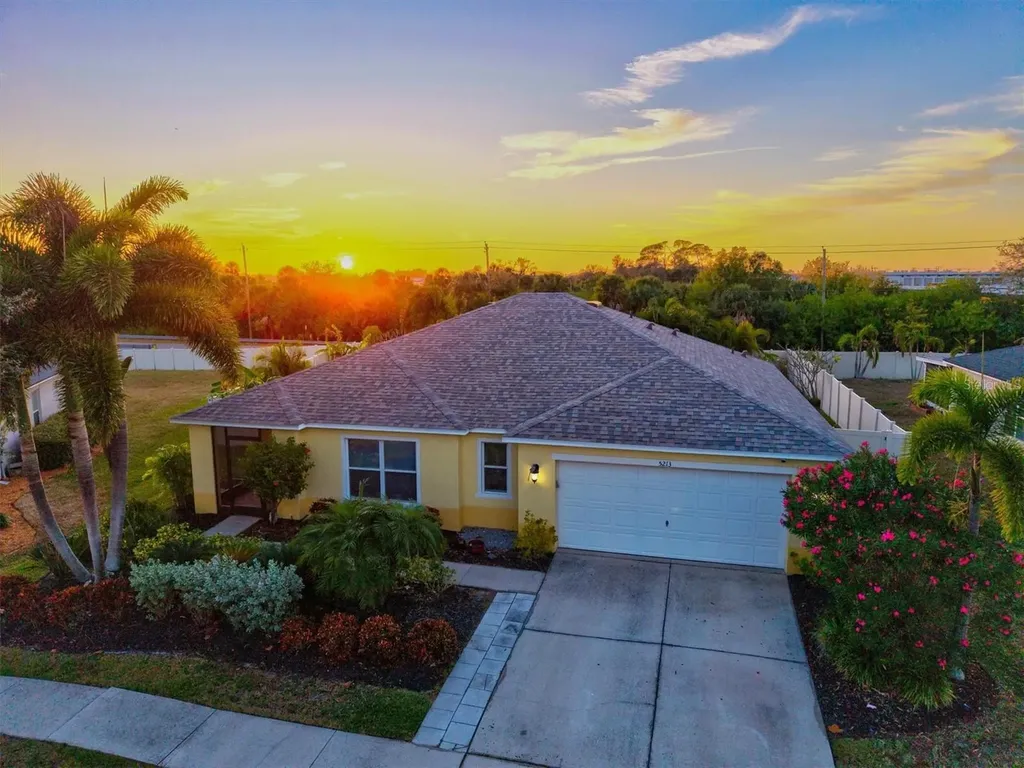 5213 Moon Shell Drive Apollo Beach FL 33572