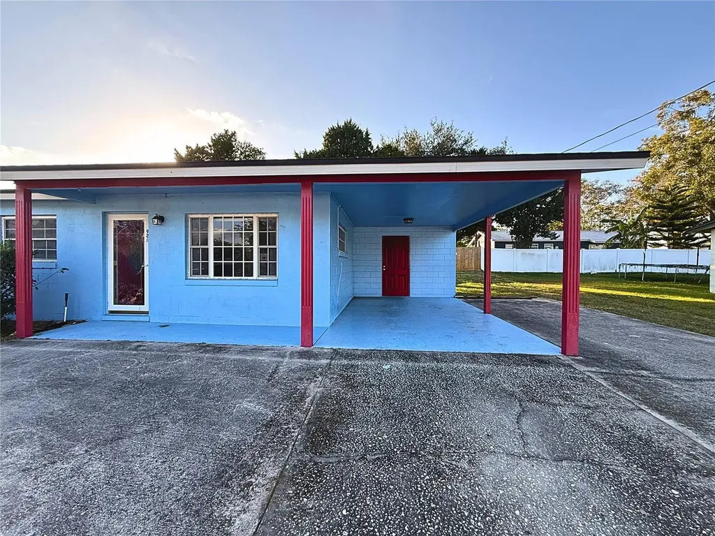 926 Everett Street Lake Alfred FL 33850