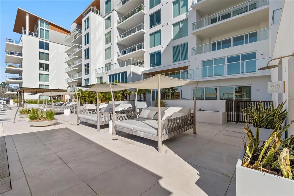1020 Sunset Point Road Clearwater FL 33755