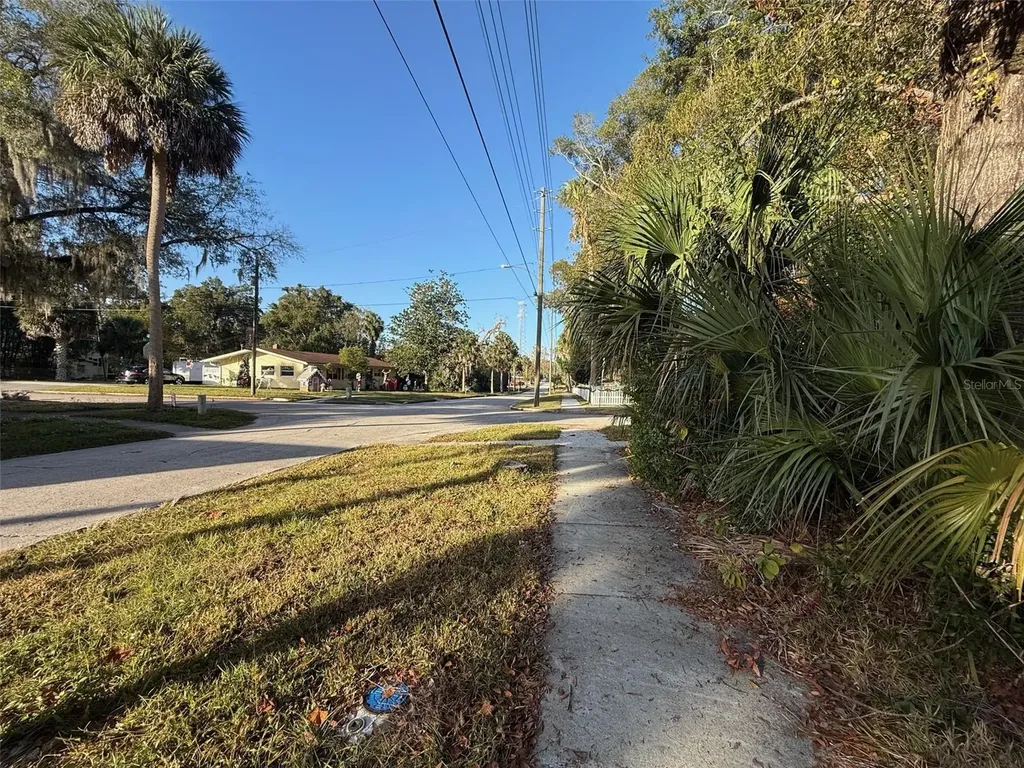 300 N Oak Avenue Orange City FL 32763