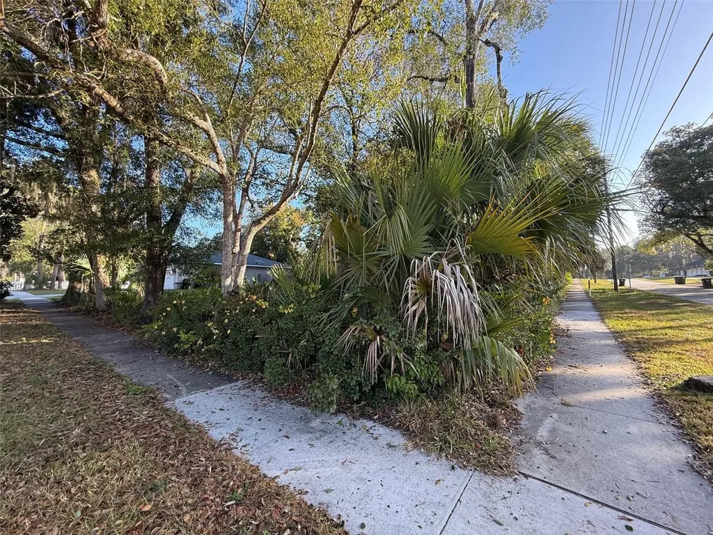 300 N Oak Avenue Orange City FL 32763