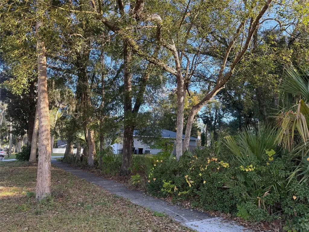 300 N Oak Avenue Orange City FL 32763