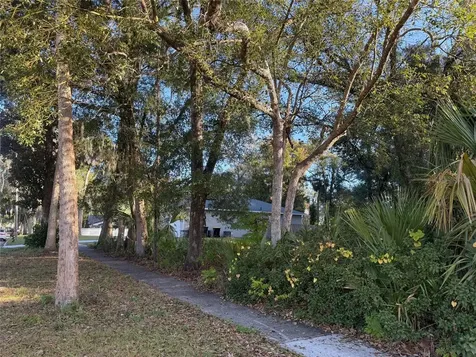 300 N Oak Avenue Orange City FL 32763