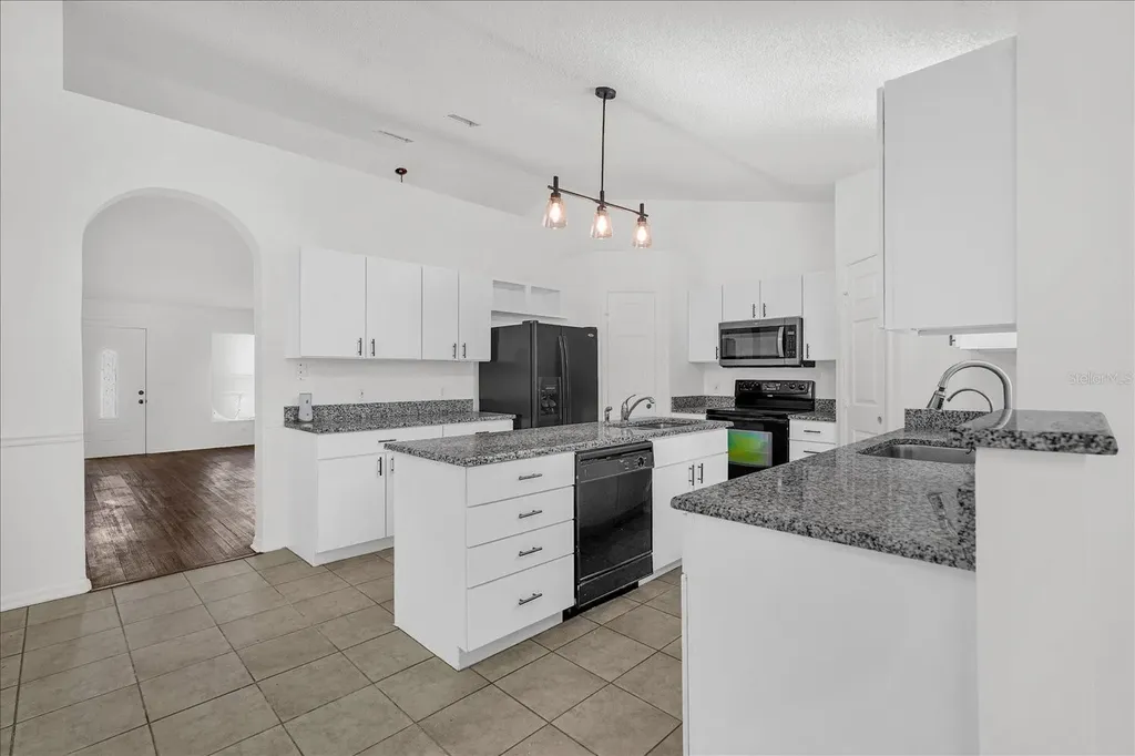 916 Nancy Court Kissimmee FL 34759
