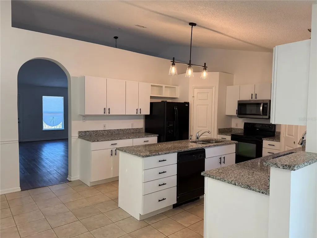916 Nancy Court Kissimmee FL 34759