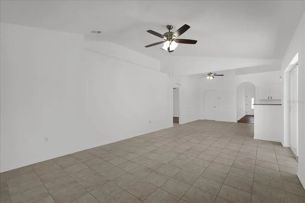 916 Nancy Court Kissimmee FL 34759