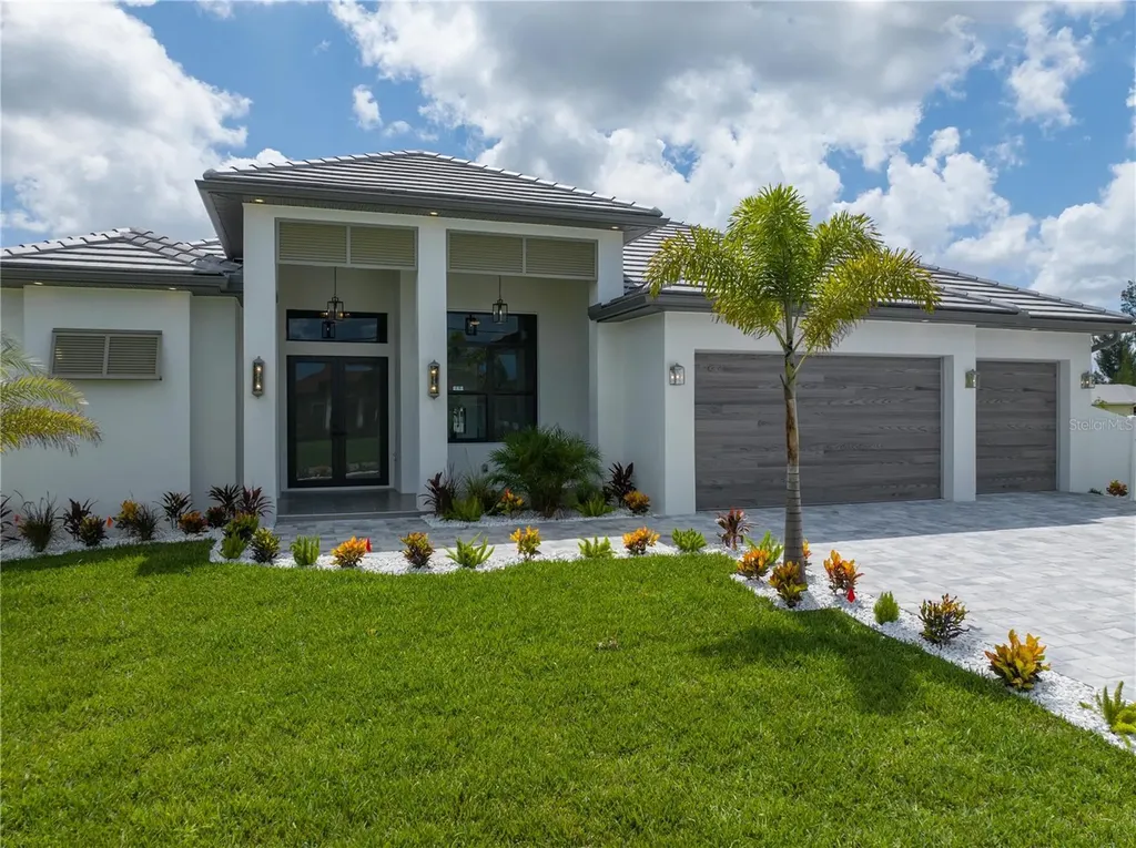 109 NW 35th Place Cape Coral FL 33993