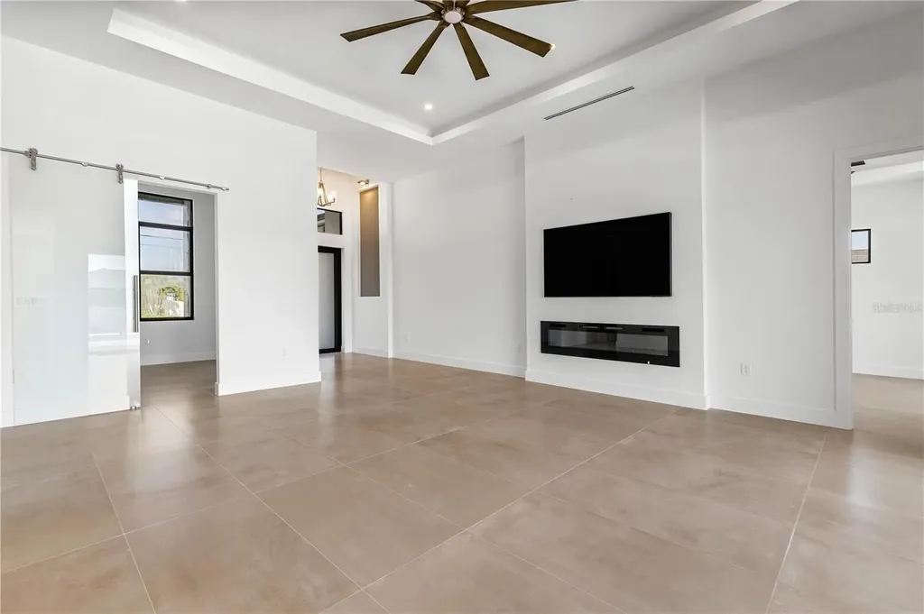 109 NW 35th Place Cape Coral FL 33993