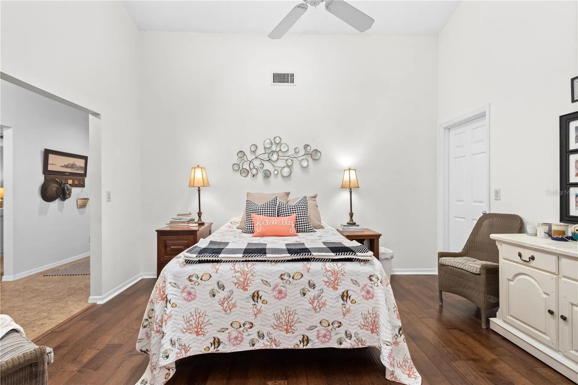 3177 Lake Park Lane Sarasota FL 34231