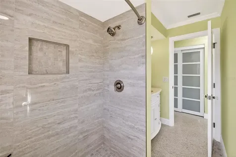 4388 50th Place S St Petersburg FL 33711