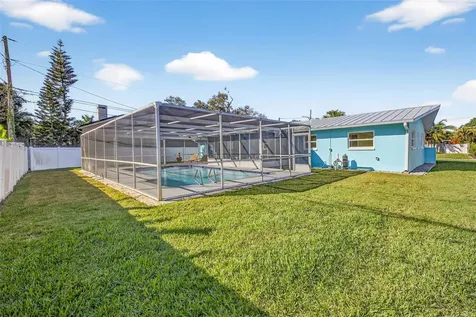 4388 50th Place S St Petersburg FL 33711