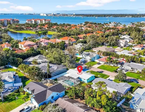4388 50th Place S St Petersburg FL 33711