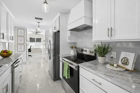 4388 50th Place S St Petersburg FL 33711