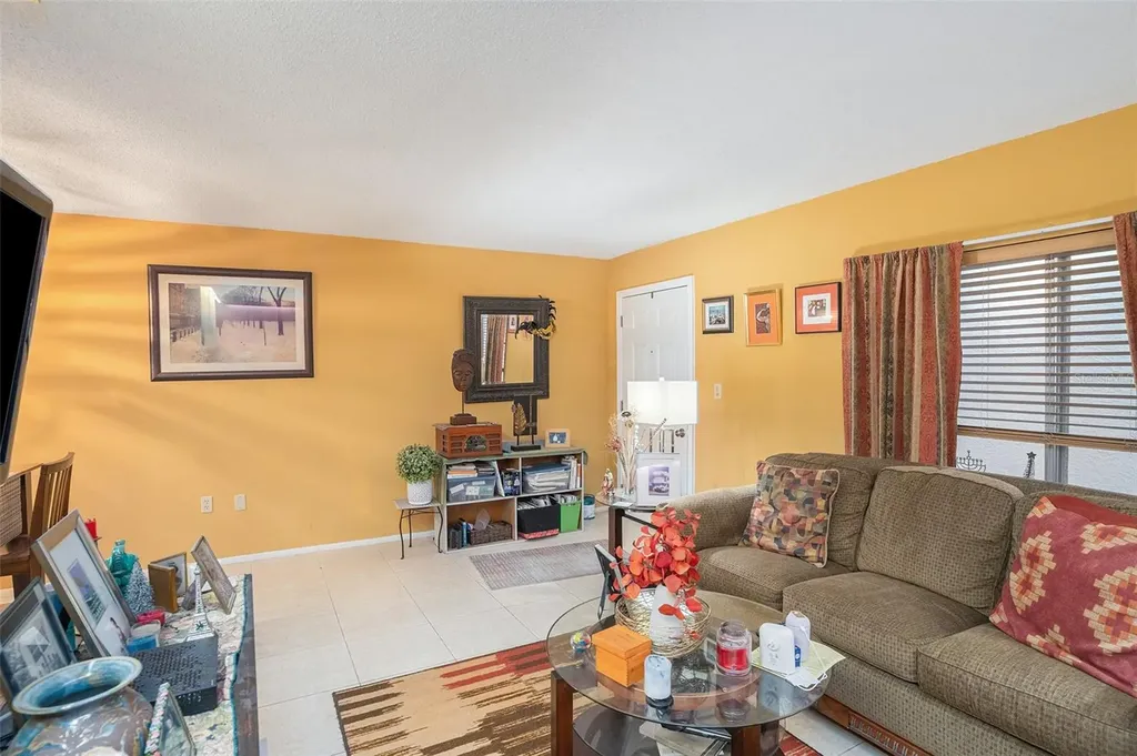 350 79th Avenue N St Petersburg FL 33702