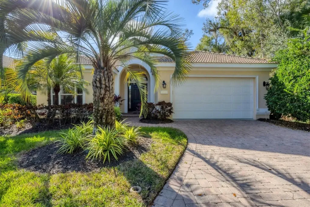 8404 Abingdon Court University Park FL 34201