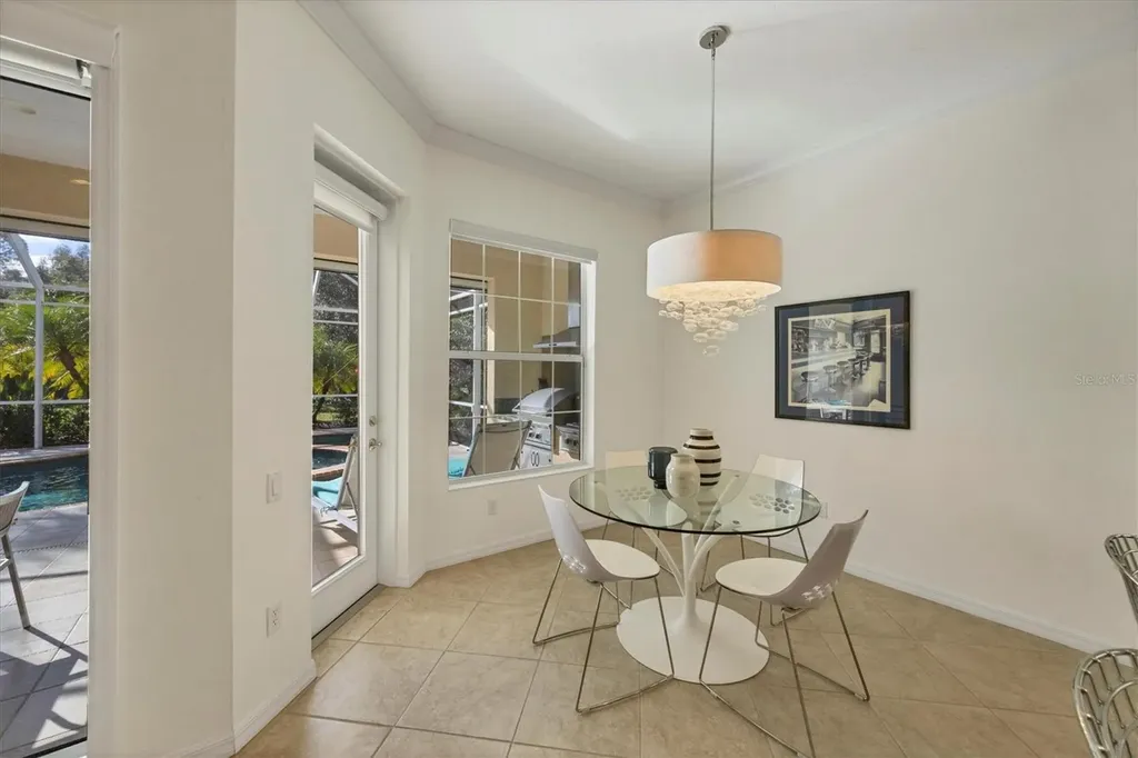 8404 Abingdon Court University Park FL 34201