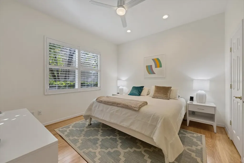 8404 Abingdon Court University Park FL 34201