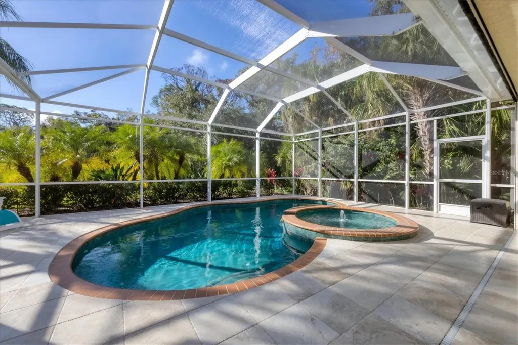 8404 Abingdon Court University Park FL 34201