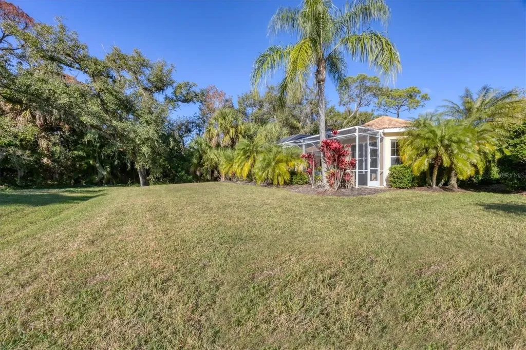 8404 Abingdon Court University Park FL 34201