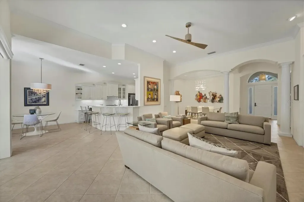 8404 Abingdon Court University Park FL 34201