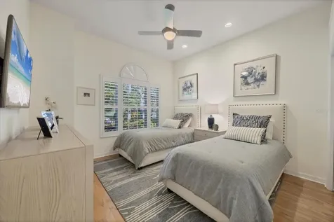 8404 Abingdon Court University Park FL 34201
