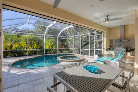 8404 Abingdon Court University Park FL 34201