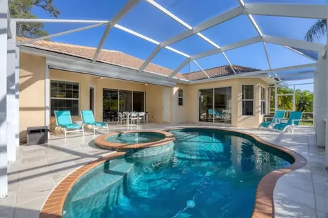 8404 Abingdon Court University Park FL 34201
