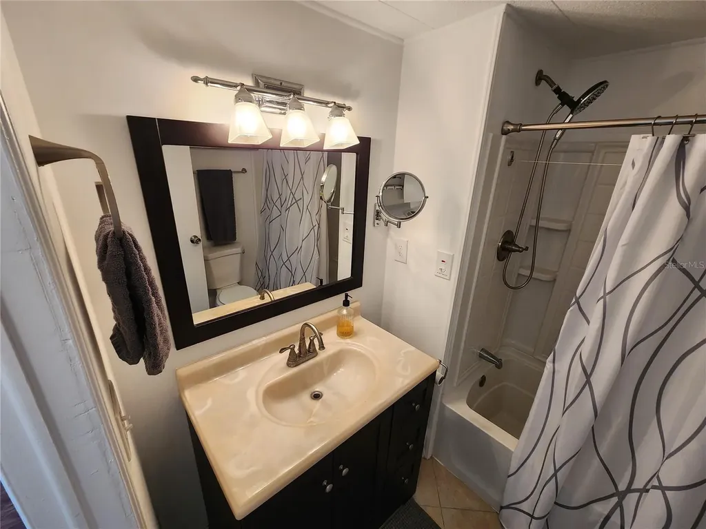 2204 17th Street Court W Bradenton FL 34205