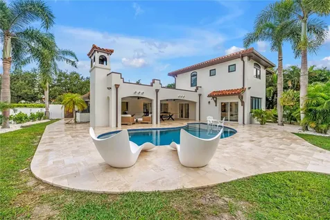 145 Bay Point Drive NE St Petersburg FL 33704