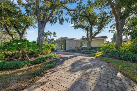 1323 Snell Harbor Drive NE St Petersburg FL 33704