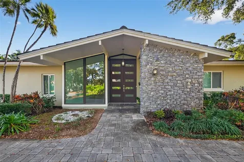 1323 Snell Harbor Drive NE St Petersburg FL 33704