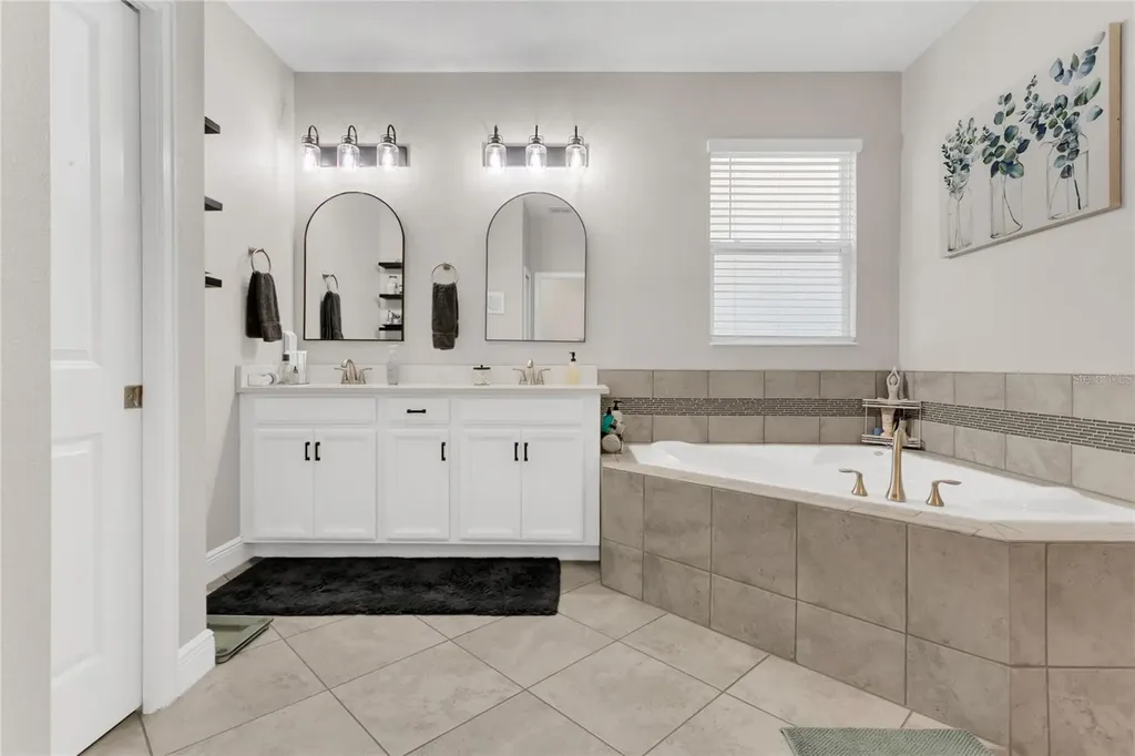 1109 Blackwolf Run Road Davenport FL 33896