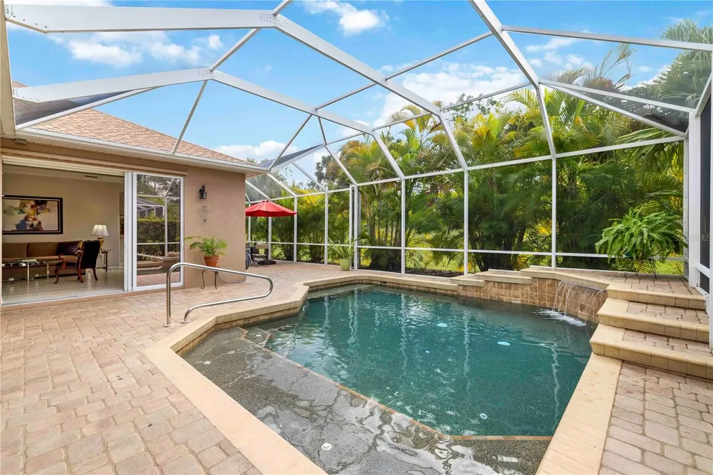 7918 Edmonston Circle University Park FL 34201