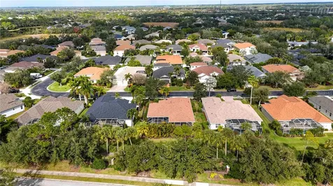 7918 Edmonston Circle University Park FL 34201