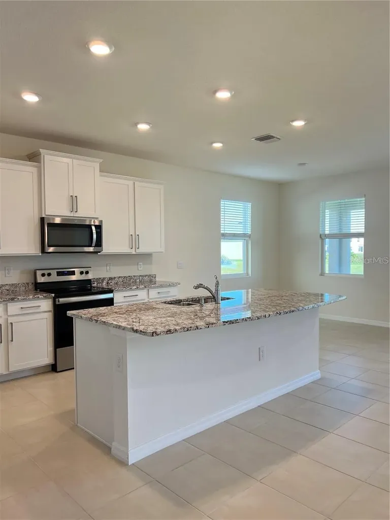10828 Charlotte Drive Parrish FL 34219