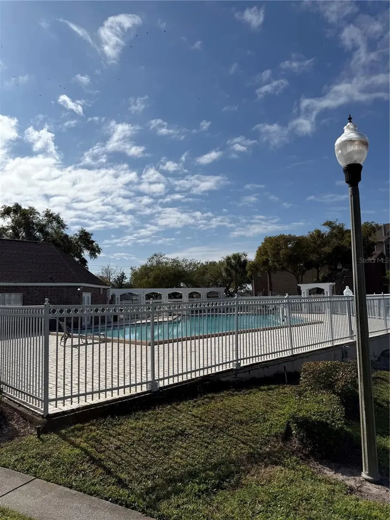 4400 Thornbriar Lane Orlando FL 32822