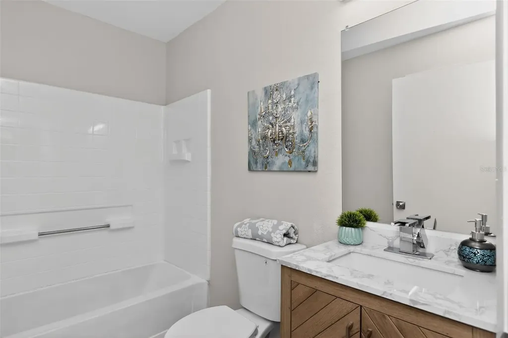 522 E Morgan Street Tarpon Springs FL 34689