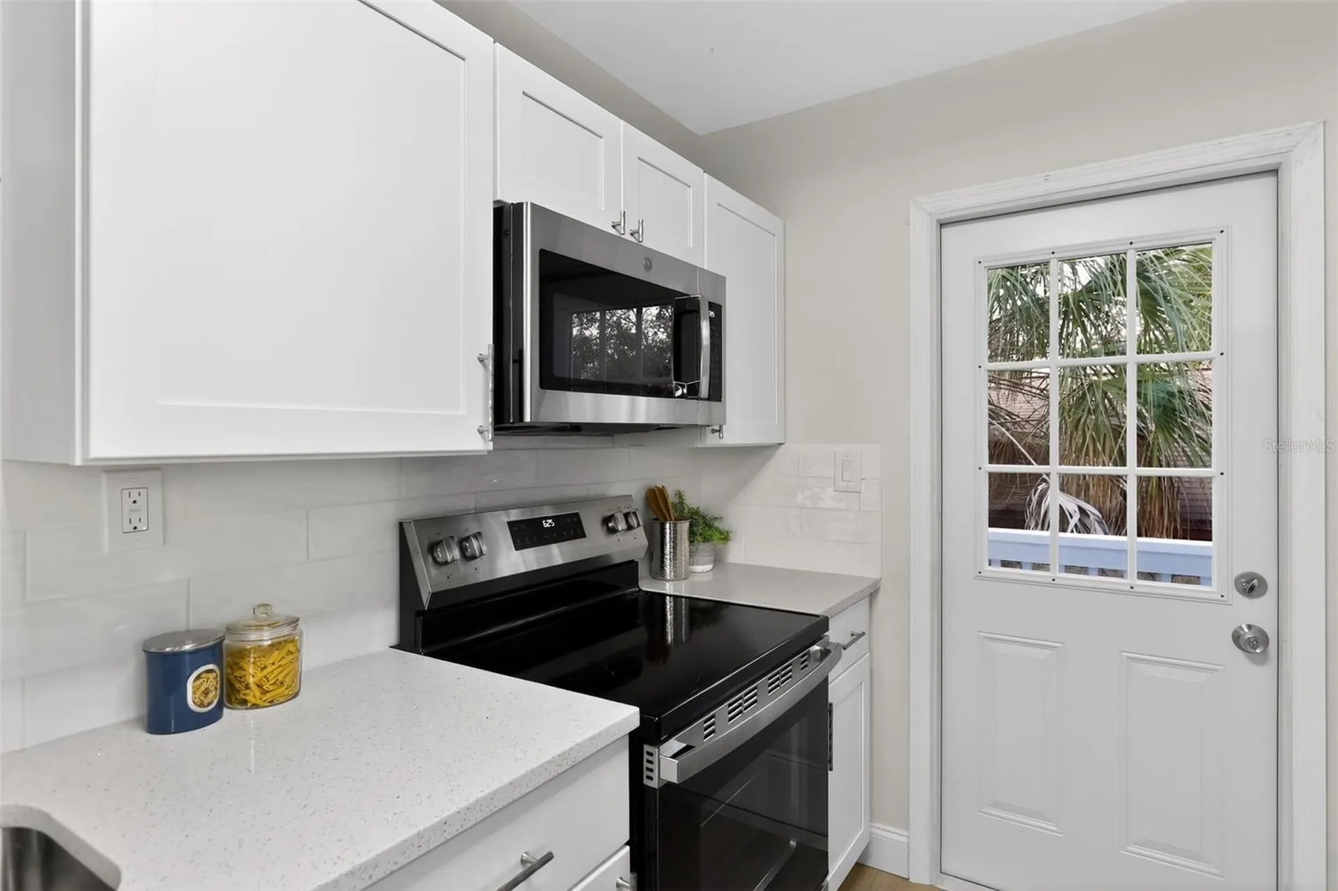 522 E Morgan Street Tarpon Springs FL 34689