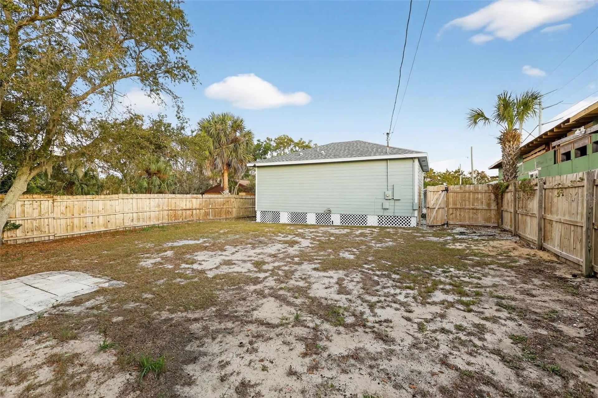 522 E Morgan Street Tarpon Springs FL 34689