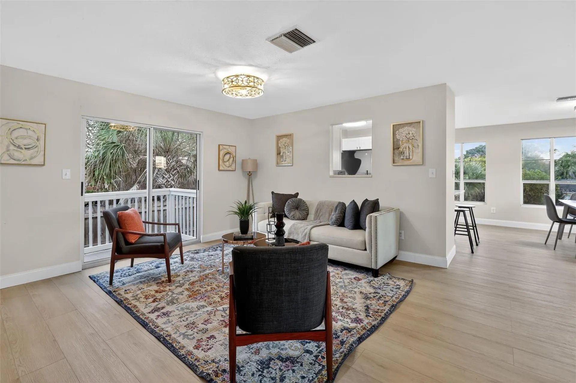 522 E Morgan Street Tarpon Springs FL 34689