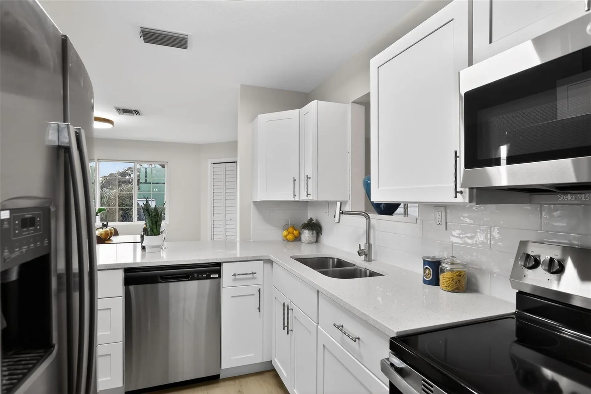 522 E Morgan Street Tarpon Springs FL 34689