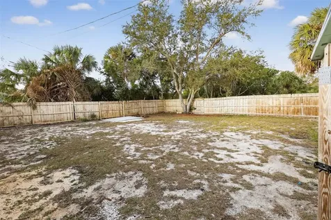 522 E Morgan Street Tarpon Springs FL 34689